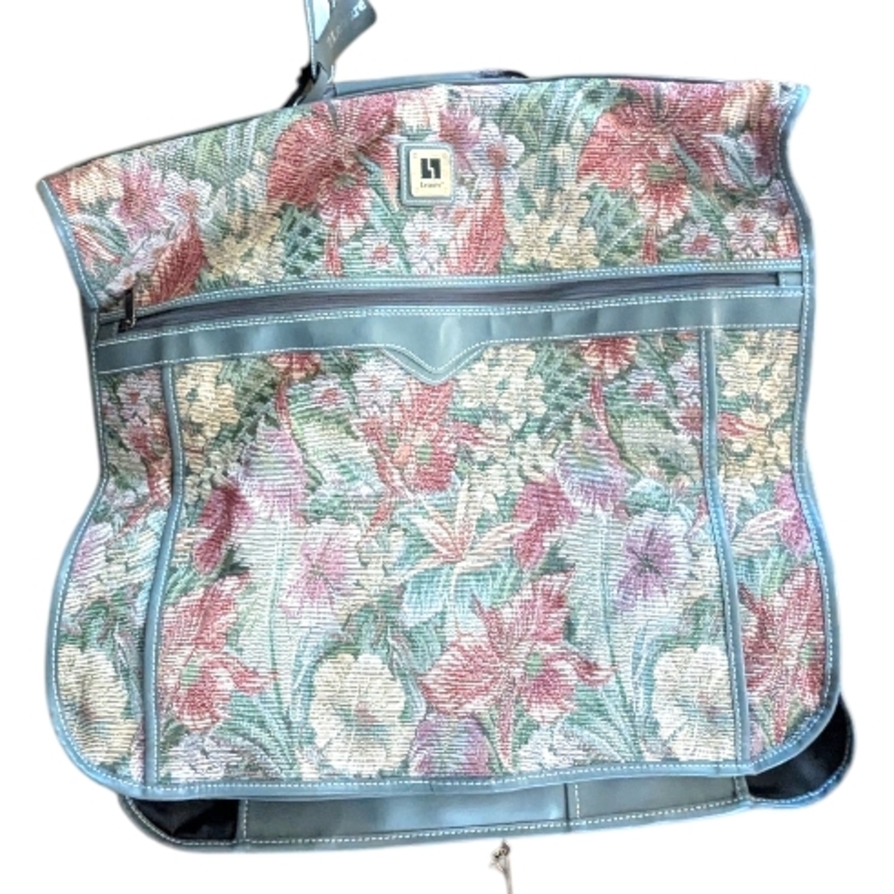 VTG Leisure Floral Tapestry Garment Bag